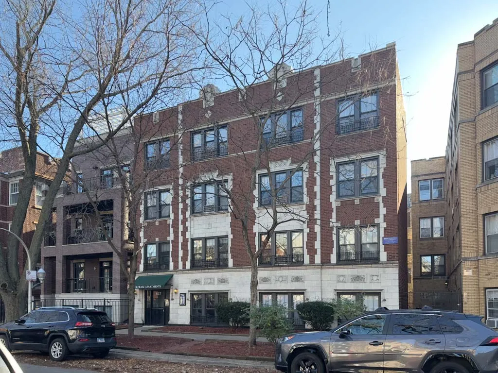 837 W Wolfram St 60657 60657-837 West Wolfram-Chicago-IL