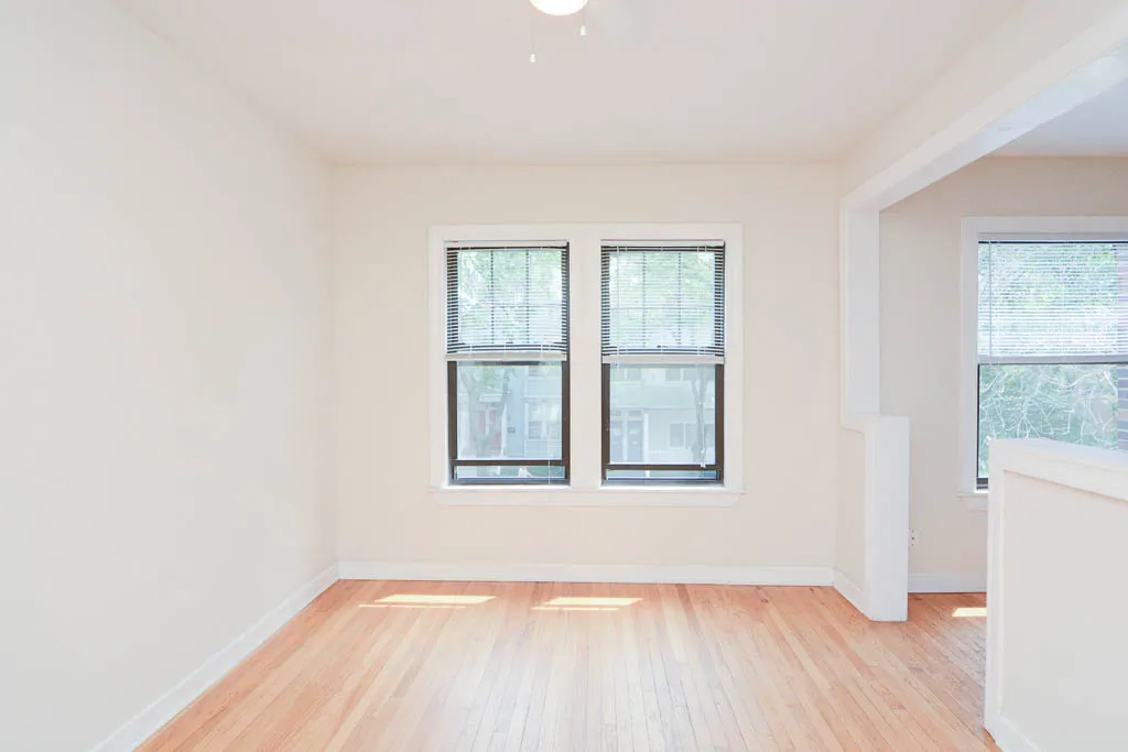 1200 W WELLINGTON AVE 60657-1200-02 West Wellington-Chicago-IL