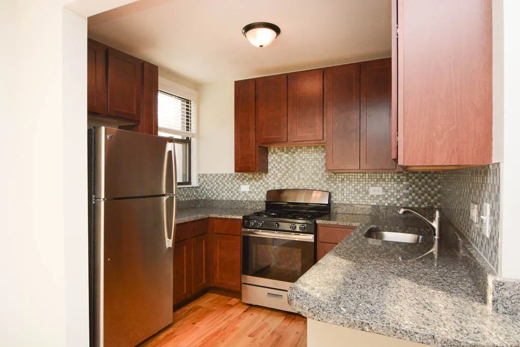 540 West Wellington Apartments