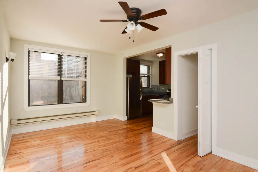 540 West Wellington Apartments