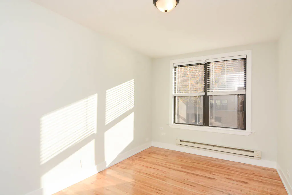 540 West Wellington Apartments