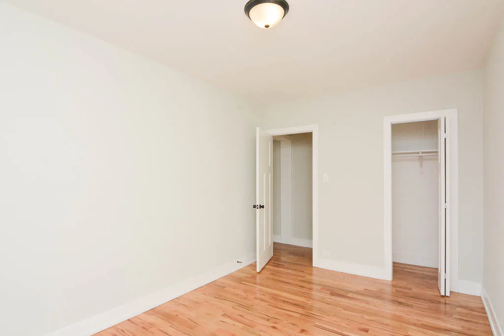 540 West Wellington Apartments