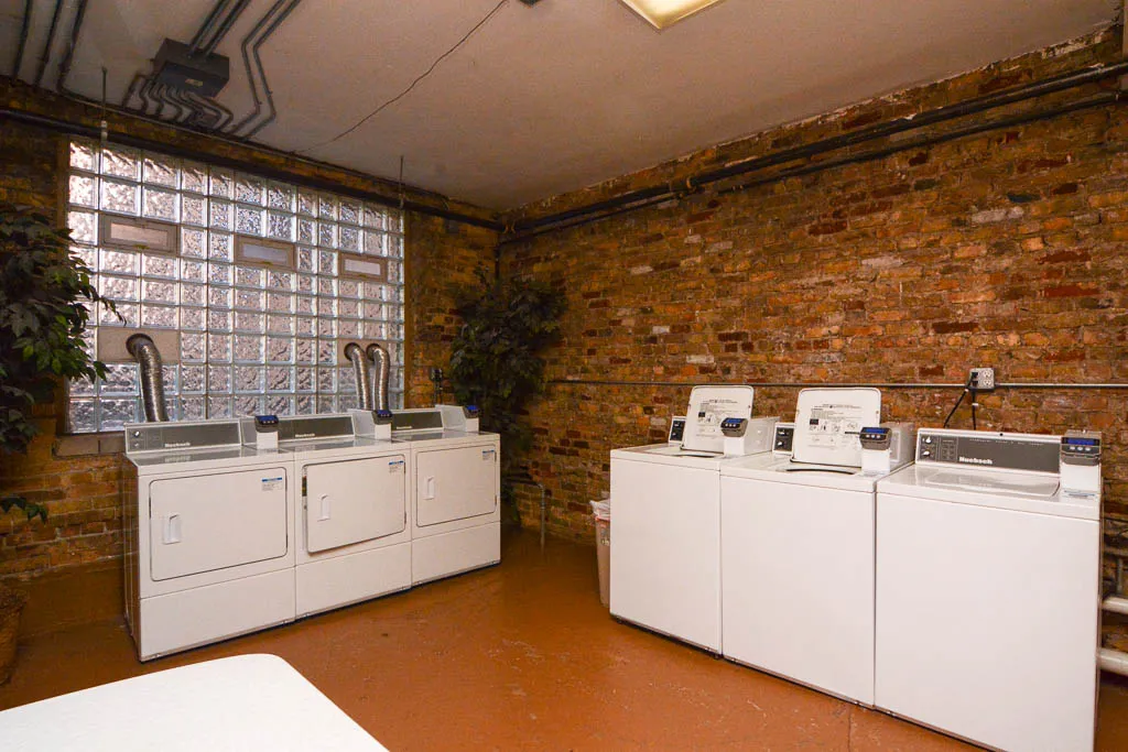 540 West Wellington Apartments