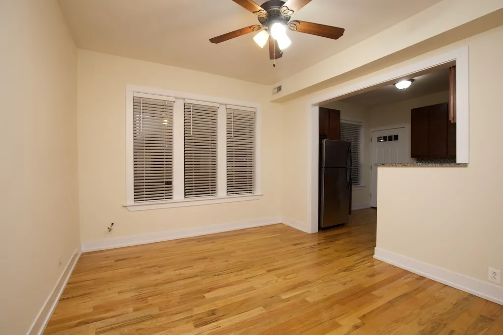 3517 N RACINE AVE 60657-3517-25 North Racine-Chicago-IL