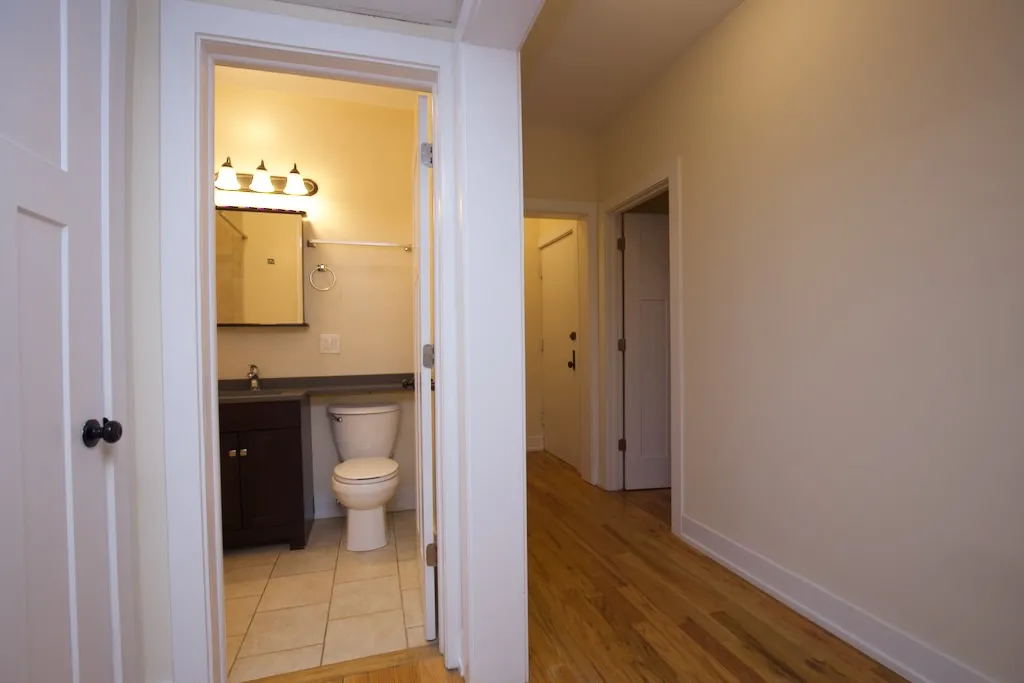 3517 N RACINE AVE 60657-3517-25 North Racine-Chicago-IL