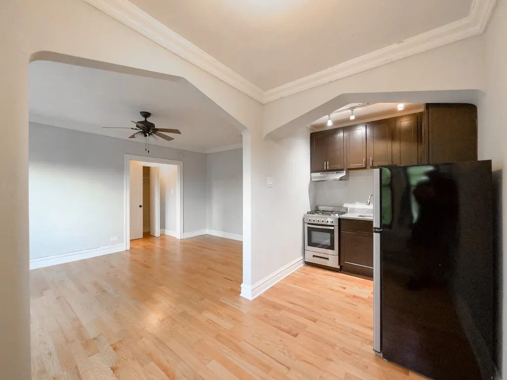 4737 N HERMITAGE AVE 60640-4737 North Hermitage-Chicago-IL