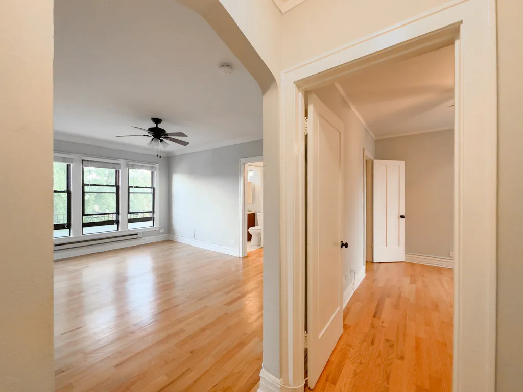 4737 N HERMITAGE AVE 60640-4737 North Hermitage-Chicago-IL