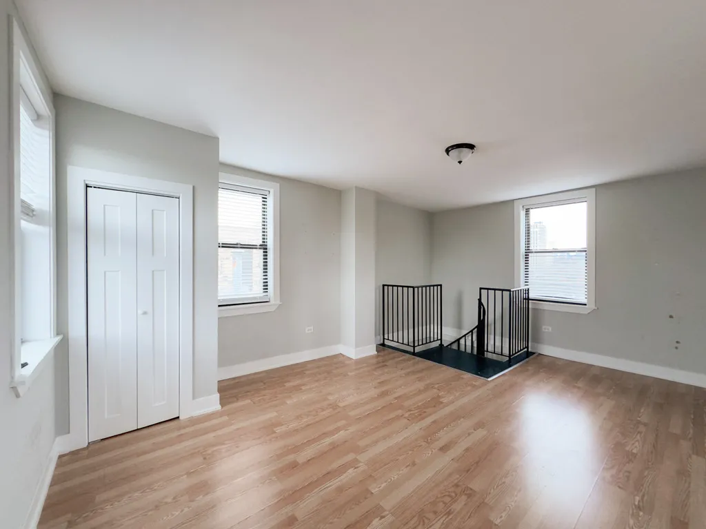 627-47 W OAKDALE AVE 60657-627 West Oakdale-Chicago-IL