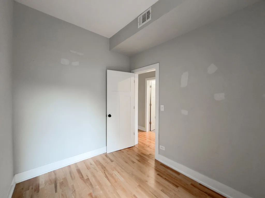 627-47 W OAKDALE AVE 60657-627 West Oakdale-Chicago-IL