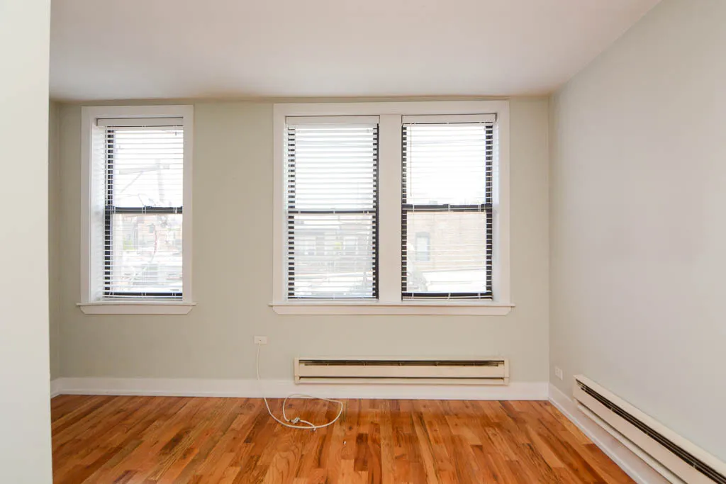 818 W DIVERSEY PKWY 60614-818 West Diversey-Chicago-IL