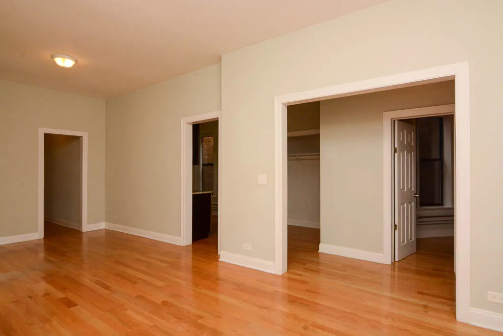 building exterior of 1216-1220 North Dearborn Apartments