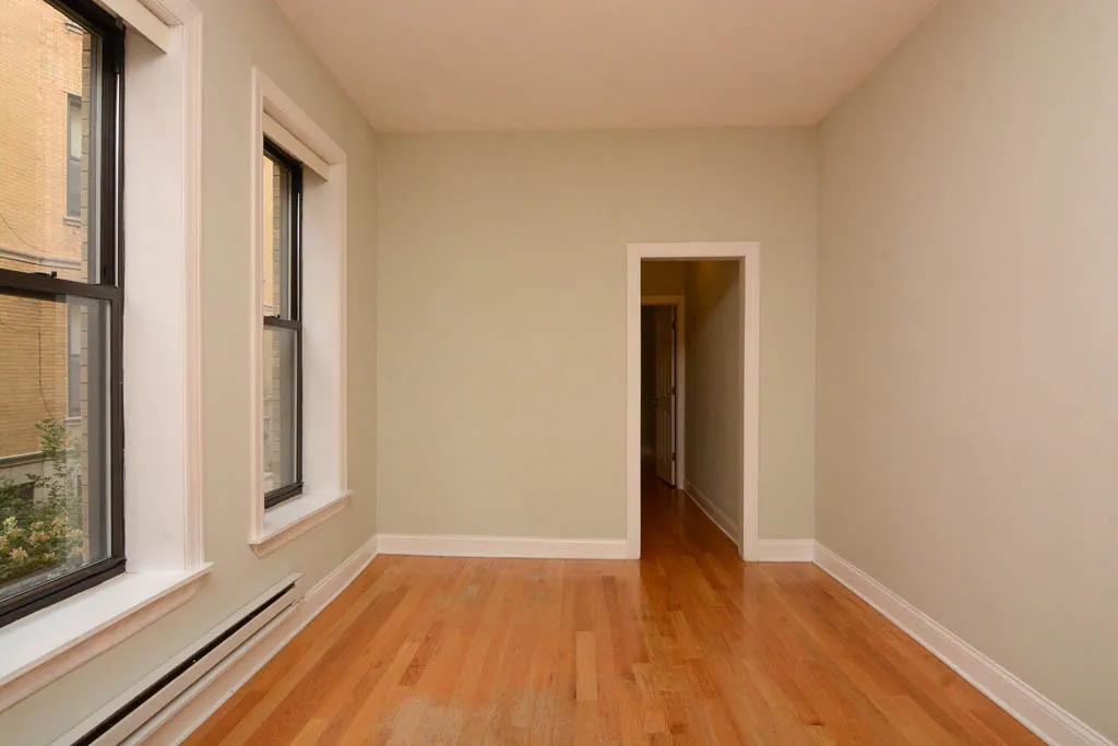 building exterior of 1216-1220 North Dearborn Apartments