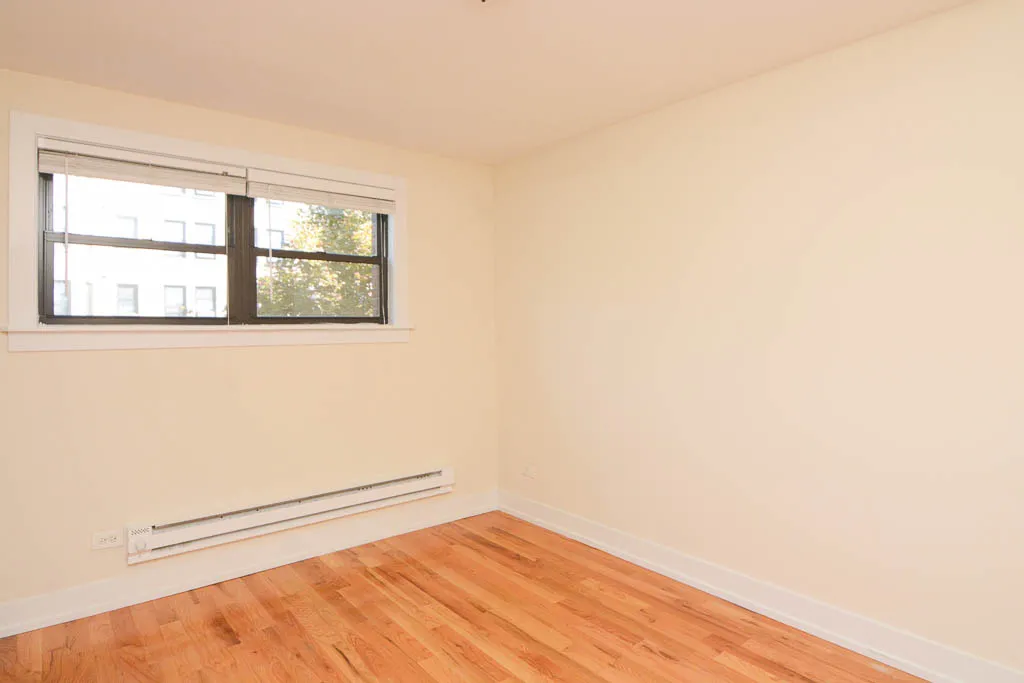 555 W ARLINGTON PL 60614-555 W Arlington-Chicago-IL