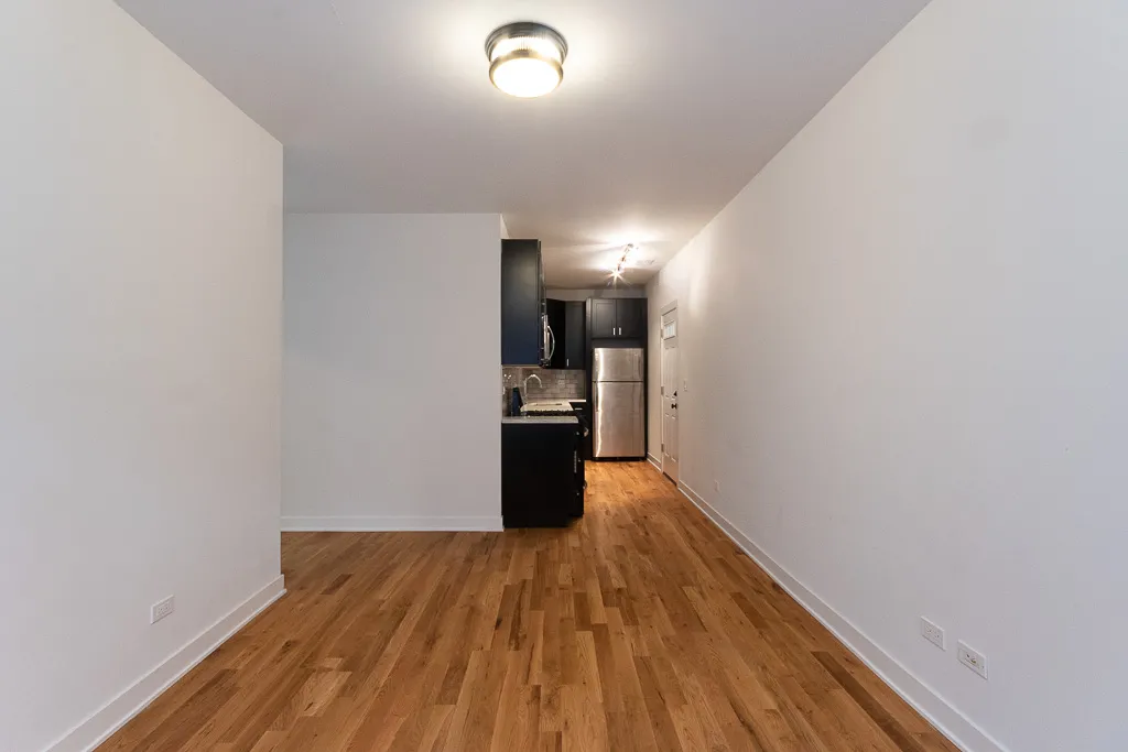 2201 W EASTWOOD AVE 60625-2201-09 West Eastwood-Chicago-IL