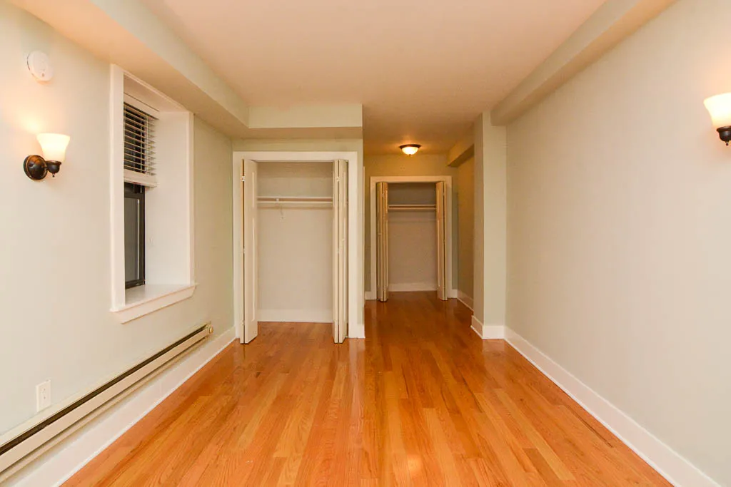 1347 North Dearborn Apartments