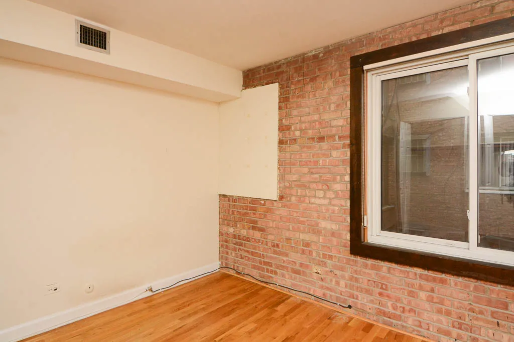 1220 N LA SALLE ST 60610-1220 N LaSalle-Chicago-IL
