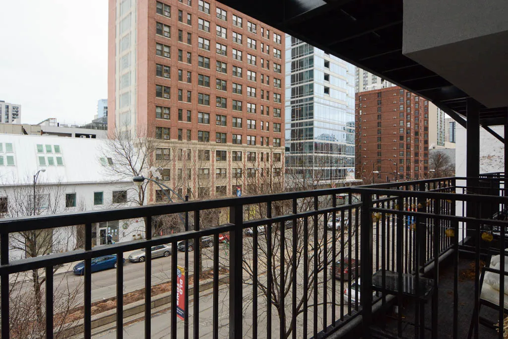 1220 N LA SALLE ST 60610-1220 N LaSalle-Chicago-IL