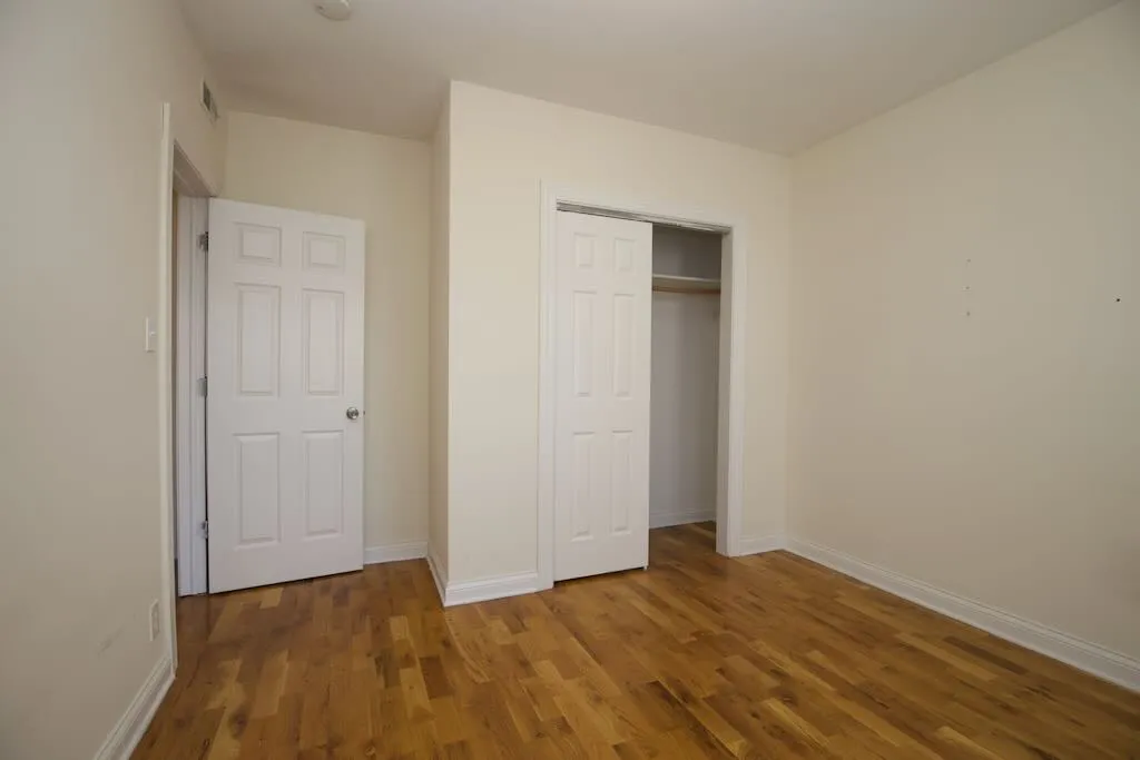 1444 W BYRON ST 60613-1444-50 West Byron-Chicago-IL