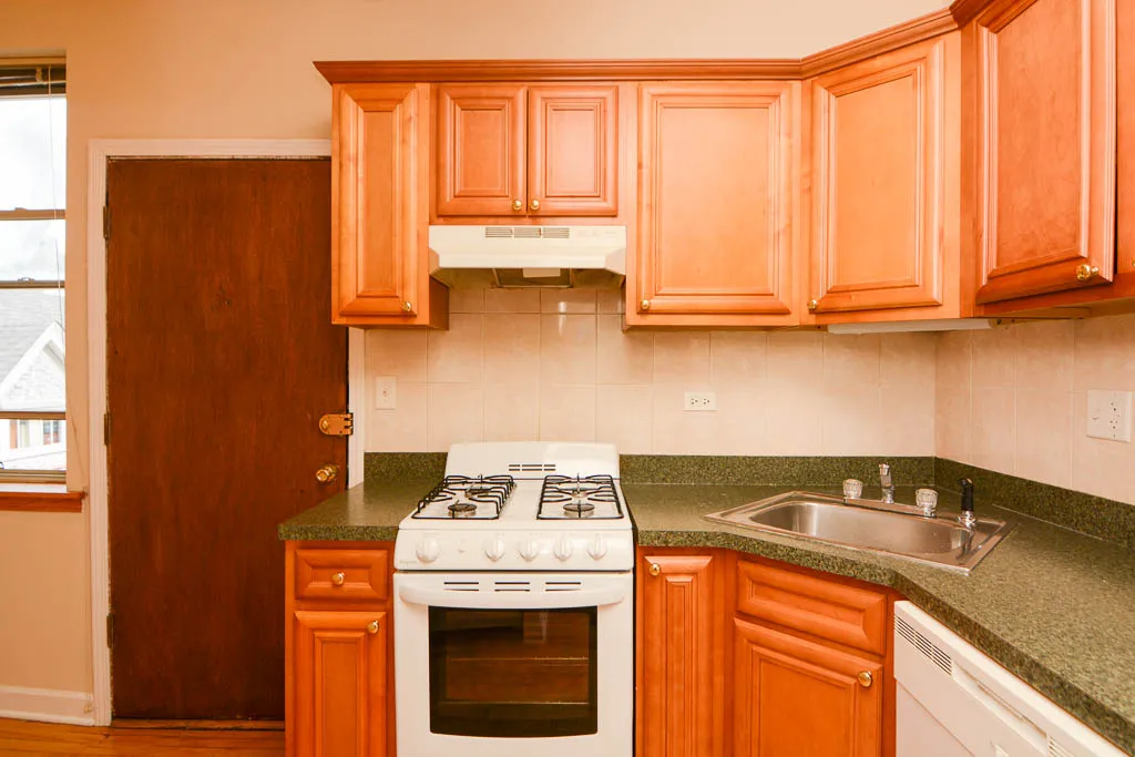 4225 N PAULINA ST 60613-4225-4235 North Paulina-Chicago-IL