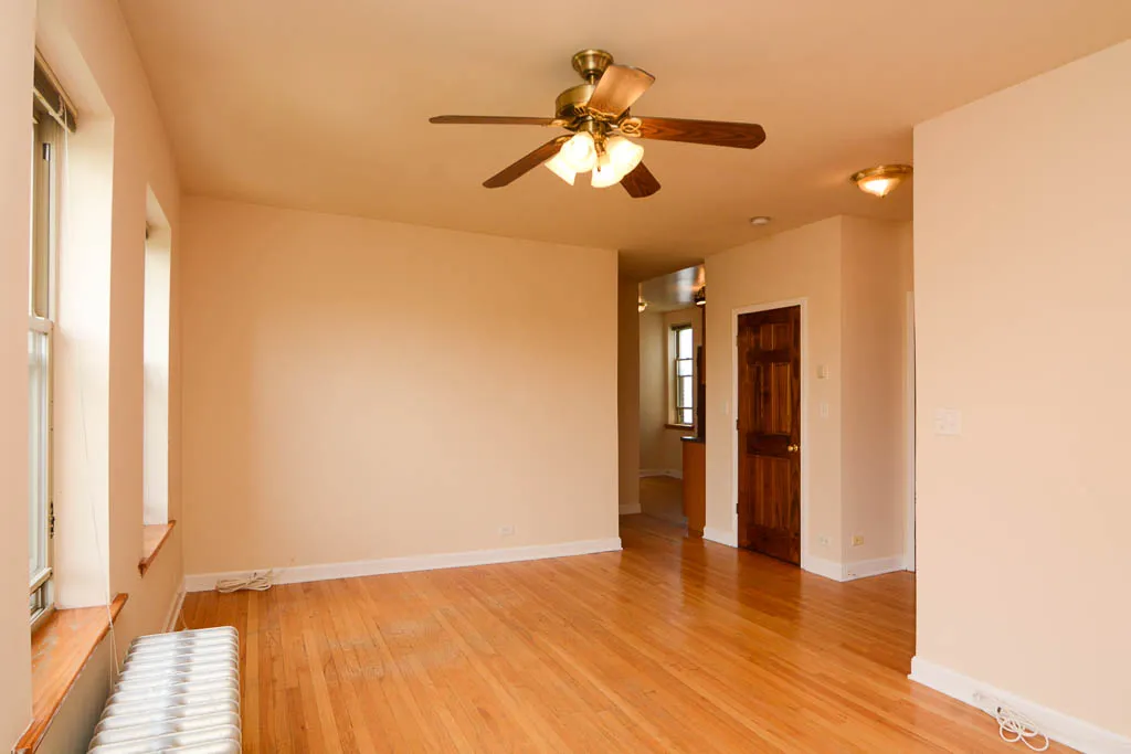 4225 N PAULINA ST 60613-4225-4235 North Paulina-Chicago-IL