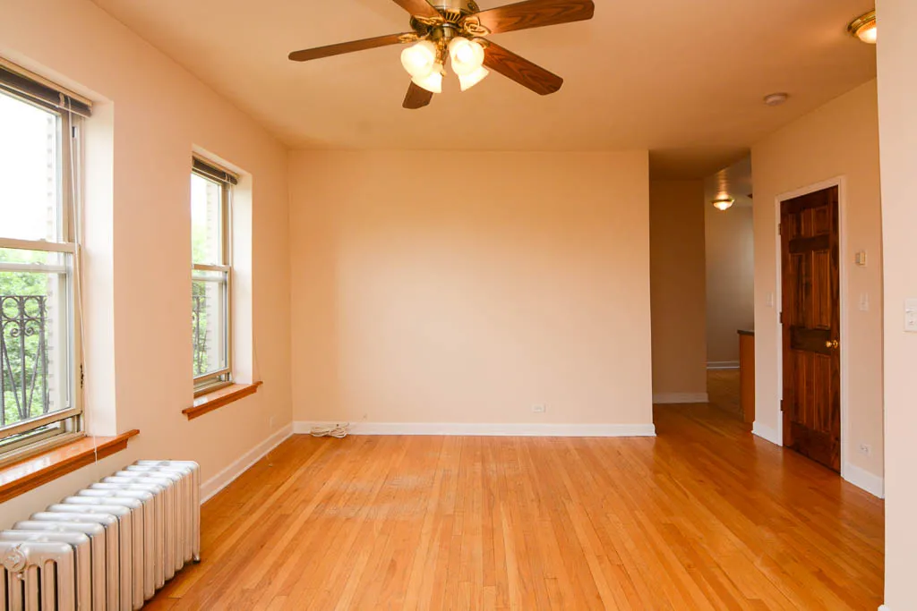 4225 N PAULINA ST 60613-4225-4235 North Paulina-Chicago-IL