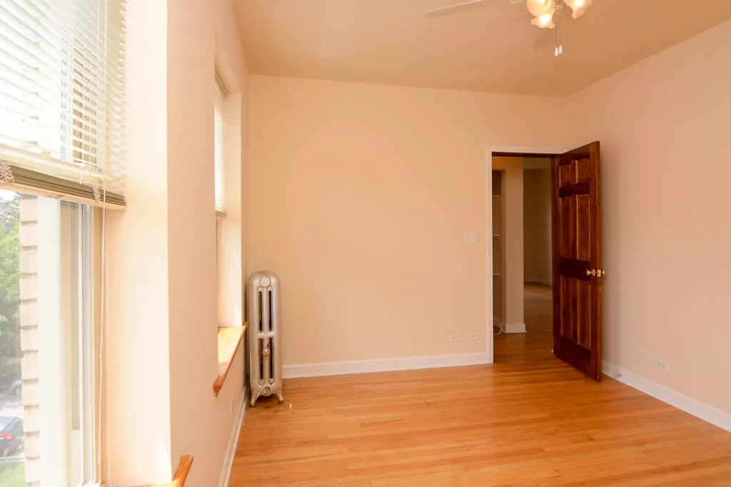 4225 N PAULINA ST 60613-4225-4235 North Paulina-Chicago-IL