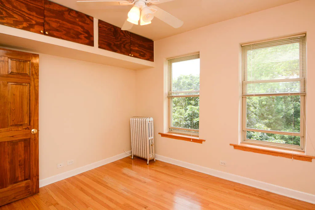 4225 N PAULINA ST 60613-4225-4235 North Paulina-Chicago-IL