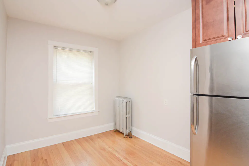 2100 W AINSLIE ST 60625-2100-12 West Ainslie-Chicago-IL