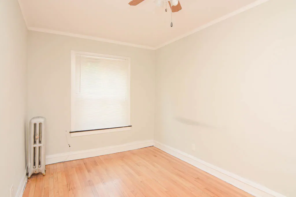 2100 W AINSLIE ST 60625-2100-12 West Ainslie-Chicago-IL