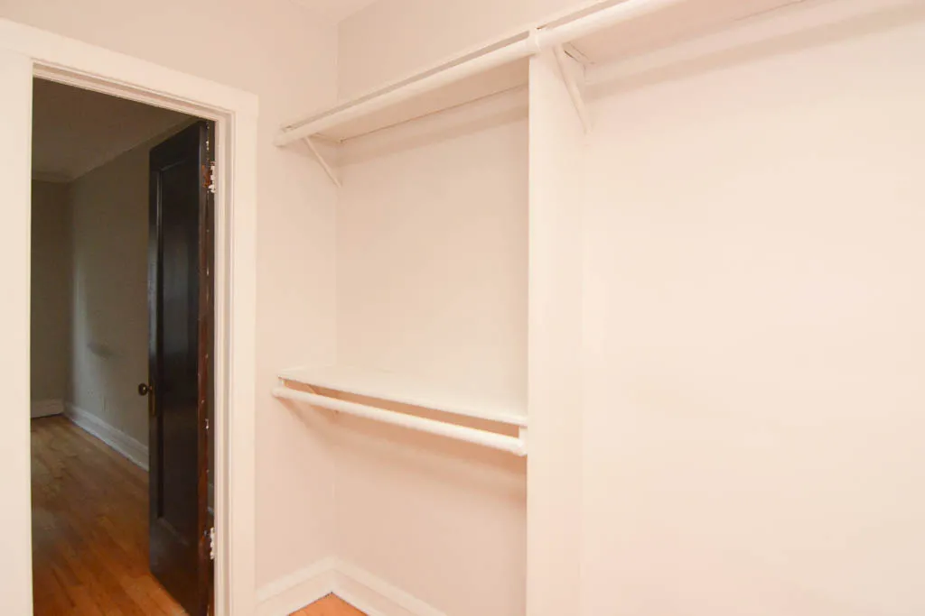 2100 W AINSLIE ST 60625-2100-12 West Ainslie-Chicago-IL