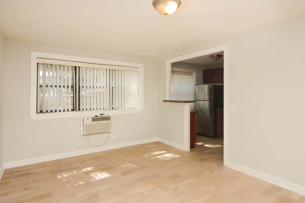 510 W BRIAR PL 60657-510 W Briar-Chicago-IL