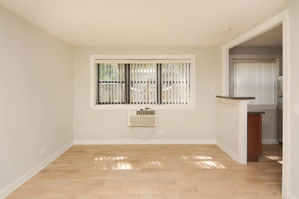 510 W BRIAR PL 60657-510 W Briar-Chicago-IL