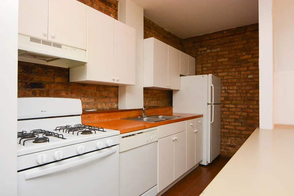 556 W WELLINGTON AVE 60657-556-58 West Wellington-Chicago-IL