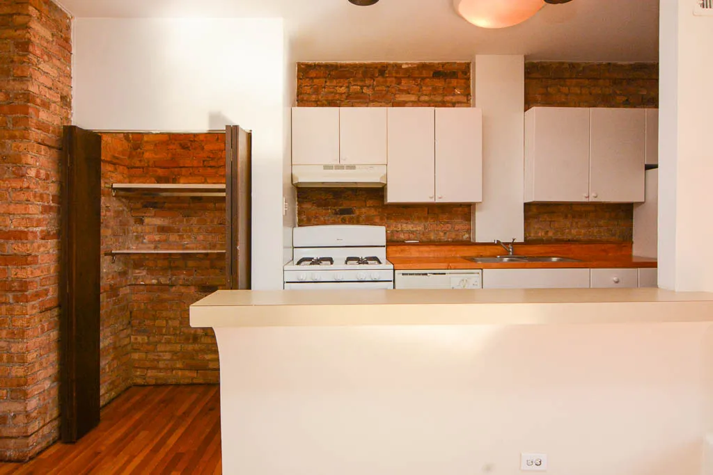 556 W WELLINGTON AVE 60657-556-58 West Wellington-Chicago-IL