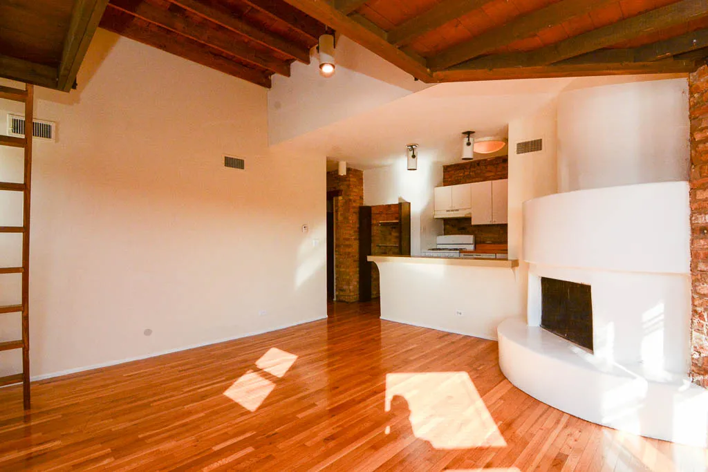 556 W WELLINGTON AVE 60657-556-58 West Wellington-Chicago-IL