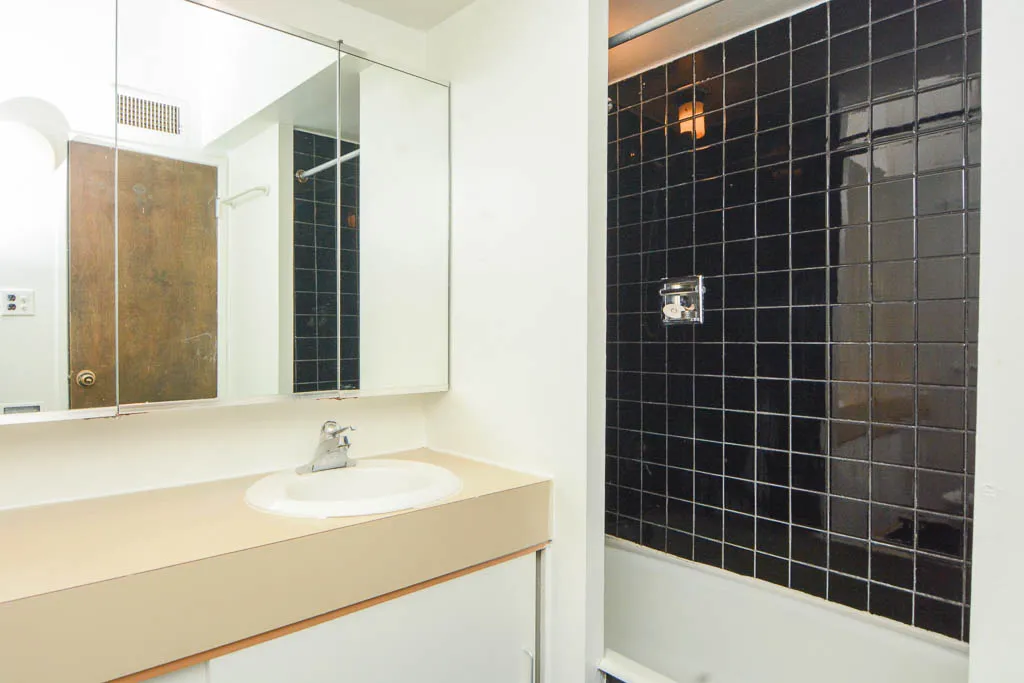 556 W WELLINGTON AVE 60657-556-58 West Wellington-Chicago-IL