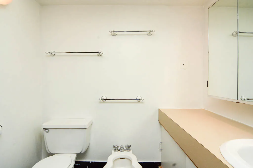 556 W WELLINGTON AVE 60657-556-58 West Wellington-Chicago-IL