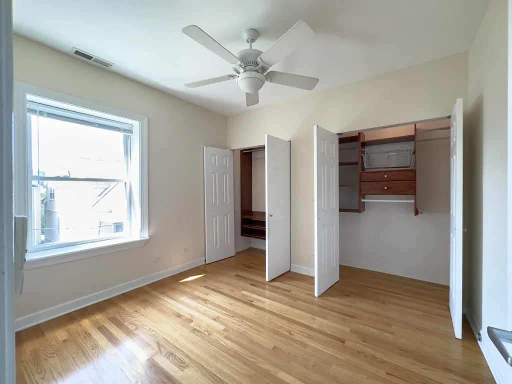 3244 N CLIFTON AVE 60657-3244-54 North Clifton-Chicago-IL