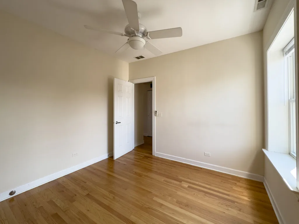 3244 N CLIFTON AVE 60657-3244-54 North Clifton-Chicago-IL