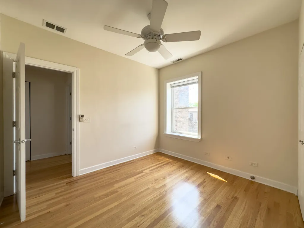 3244 N CLIFTON AVE 60657-3244-54 North Clifton-Chicago-IL