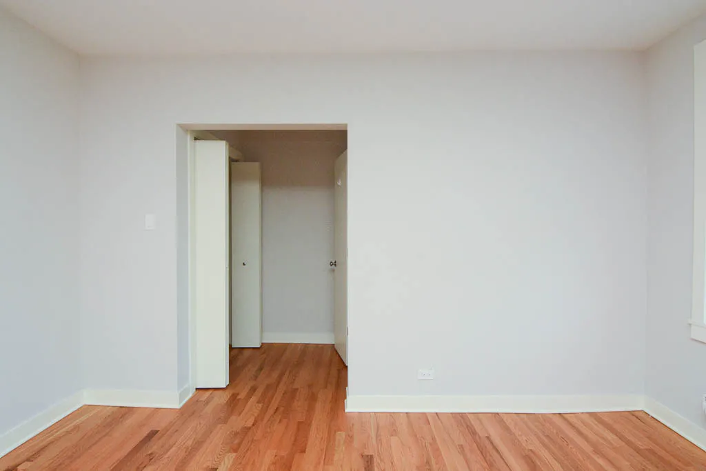 2420 N KEDZIE BLVD 60647-2420 North Kedzie-Chicago-IL