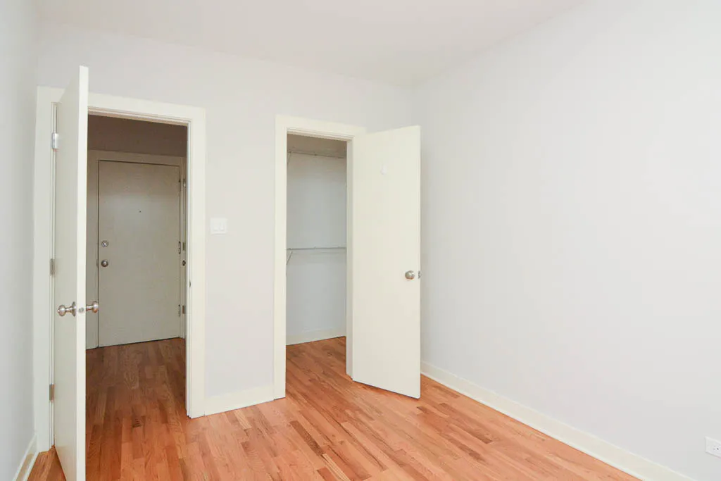 2420 N KEDZIE BLVD 60647-2420 North Kedzie-Chicago-IL