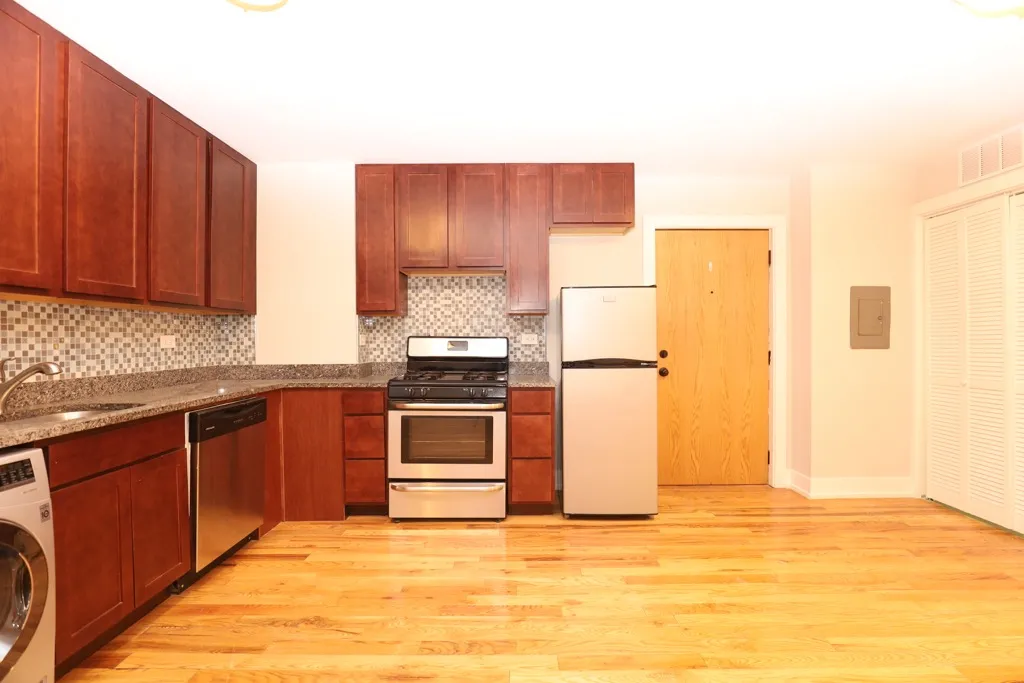 550 West Arlington Apartments