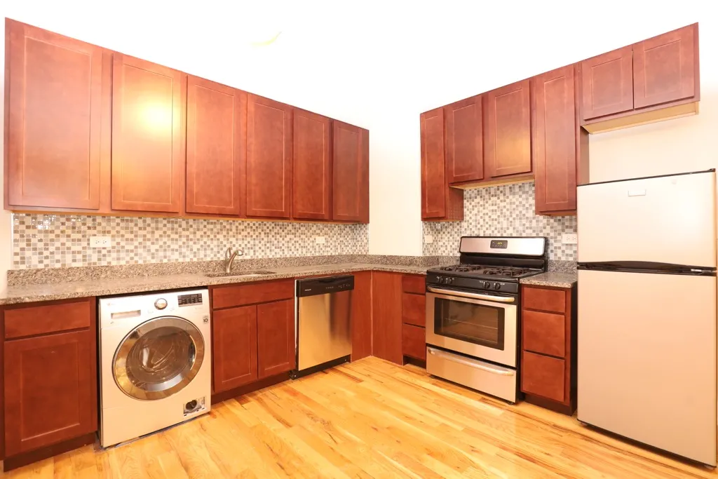 550 West Arlington Apartments