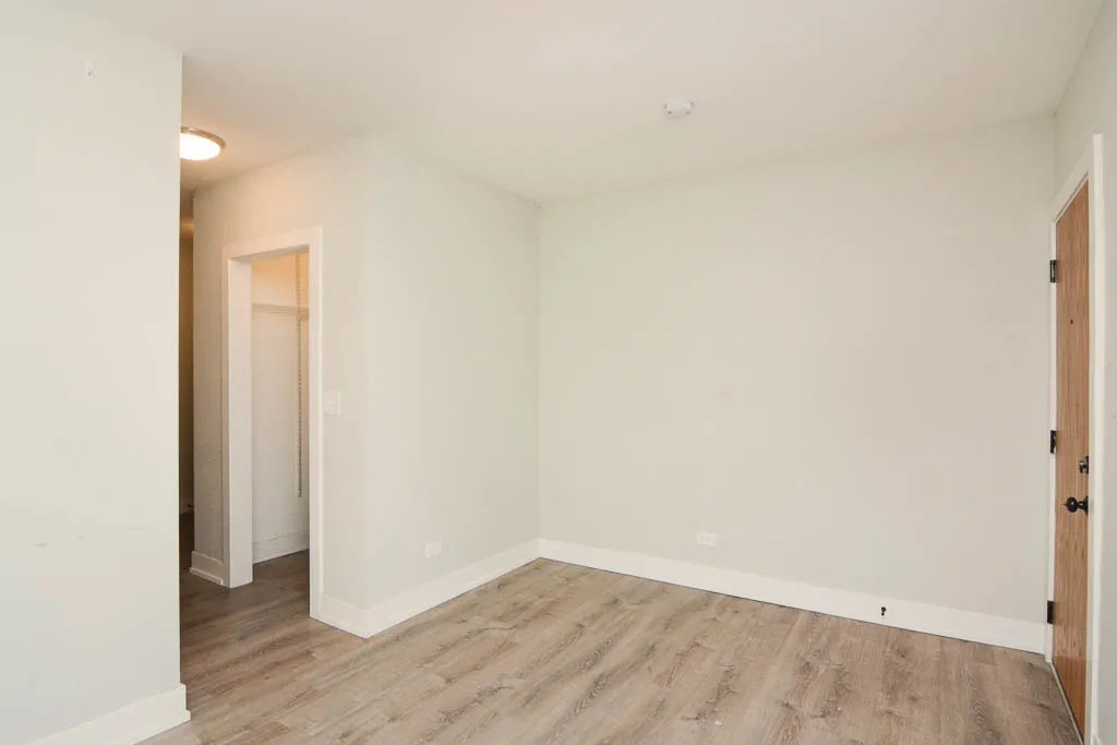 427 West Belden Apartments