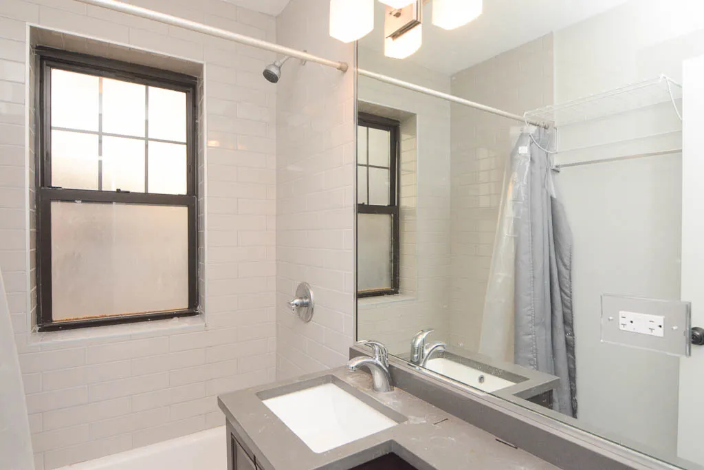 427 West Belden Apartments