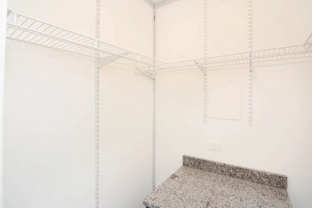 427 West Belden Apartments