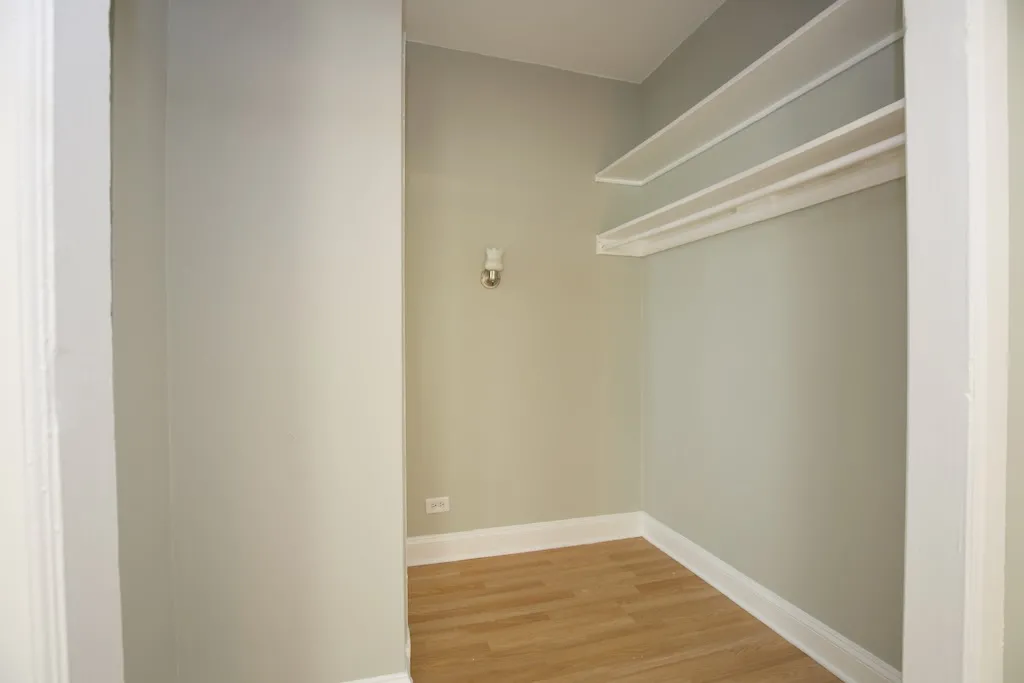 3831 N FREMONT ST 60613-3831 North Fremont-Chicago-IL