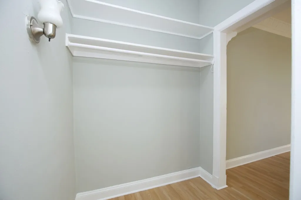 3831 N FREMONT ST 60613-3831 North Fremont-Chicago-IL