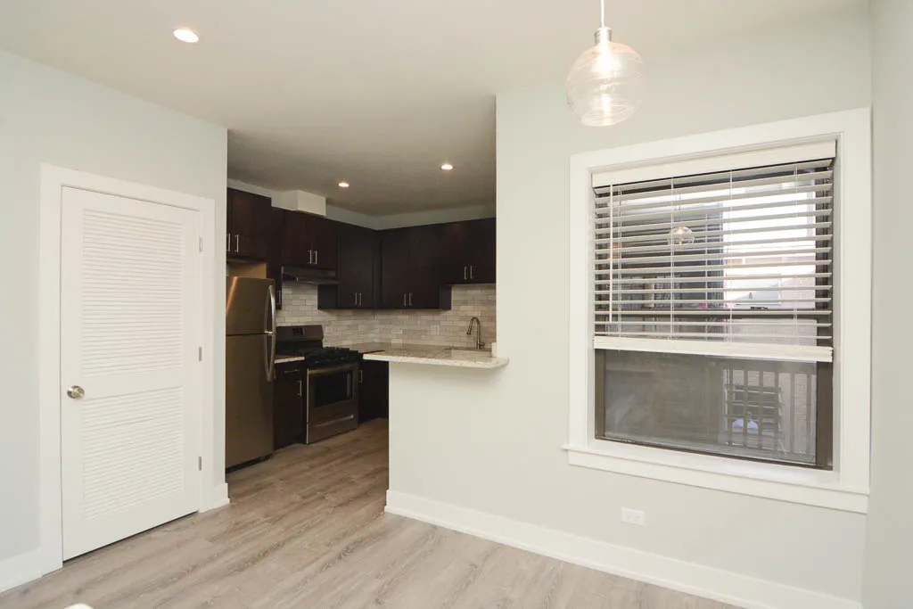 1143  MAPLE AVE 60202-1143-49 Maple-Evanston-IL